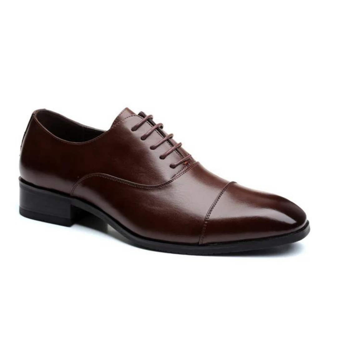 CLASSIC LEATHER SHOES